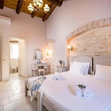 La Maison * Gaios