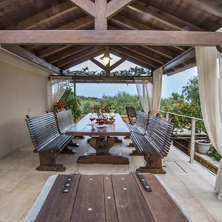 La Maison * Gaios